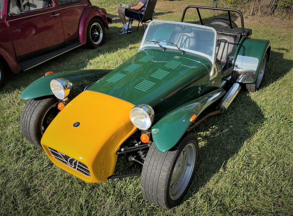 lotus caterham 7 roadster coupe