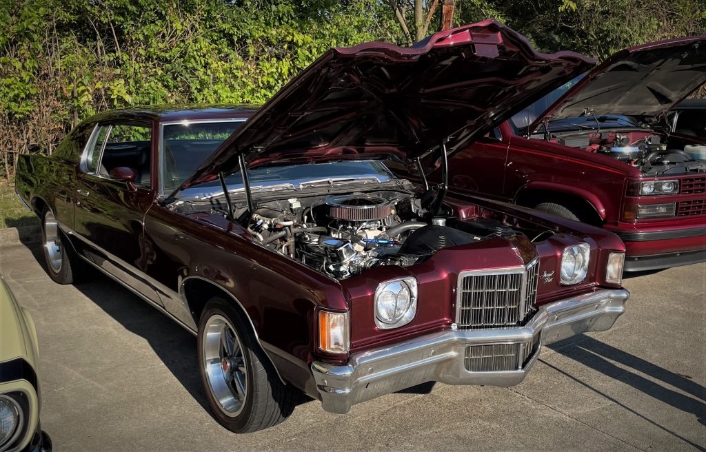 vintage pontiac grand prix coupe