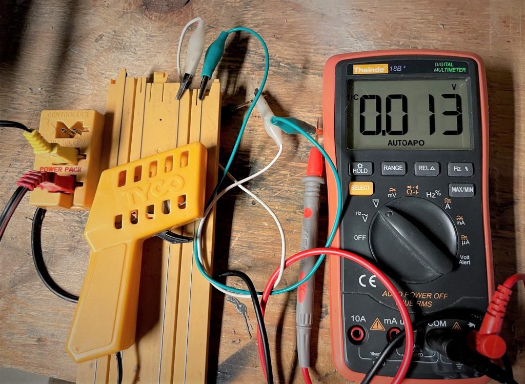 slot car trigger power check track, power off