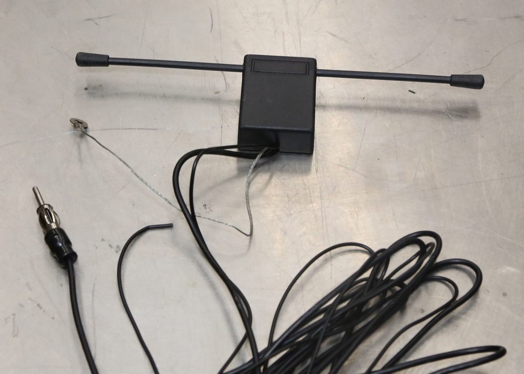 a modern radio car antenna module
