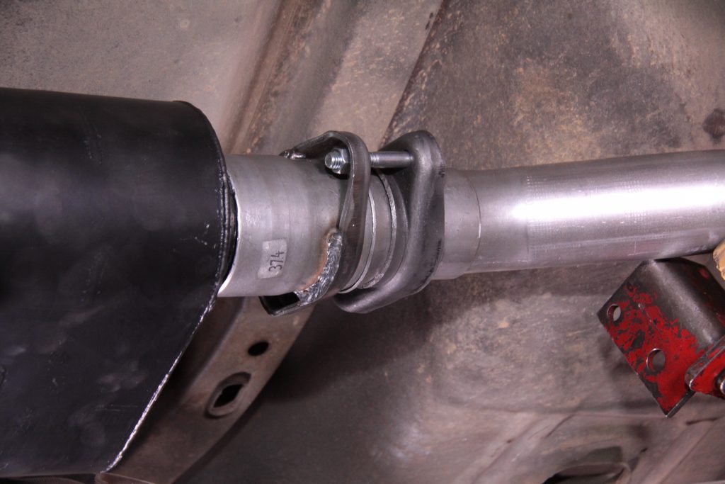 close up of an exhaust flange clamp