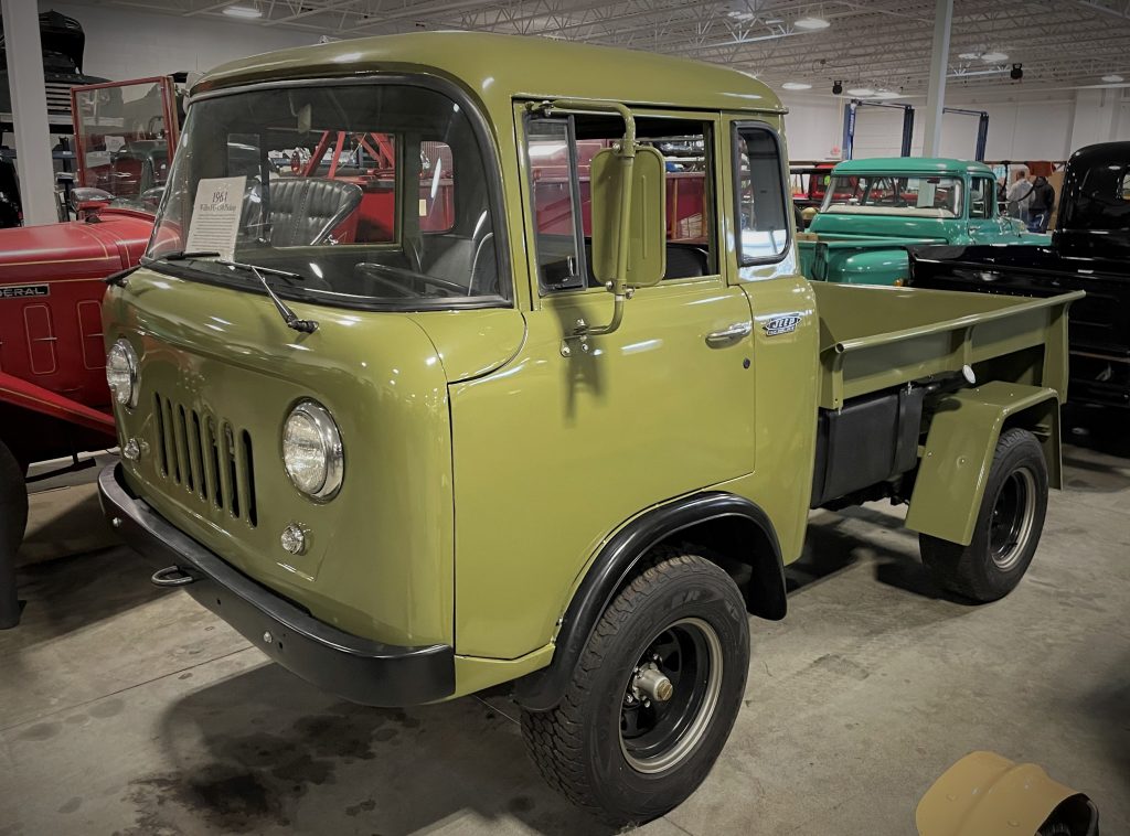 1961 jeep fc-150 forward control pickup truck