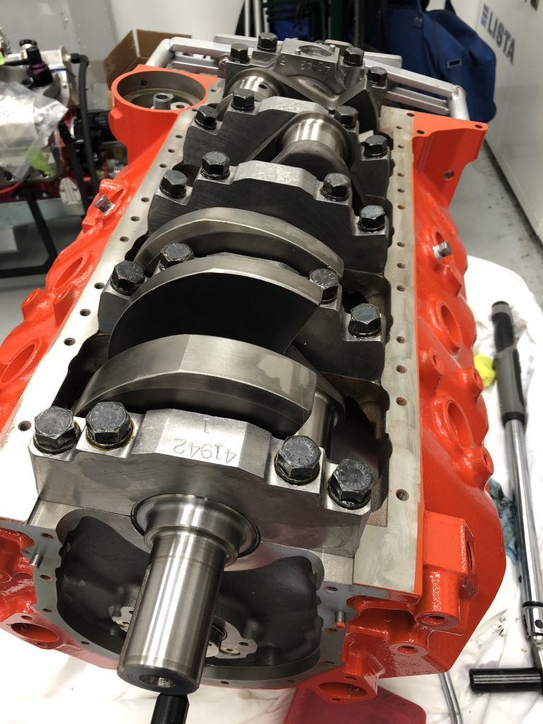 installing crankshaft into a v8 engine