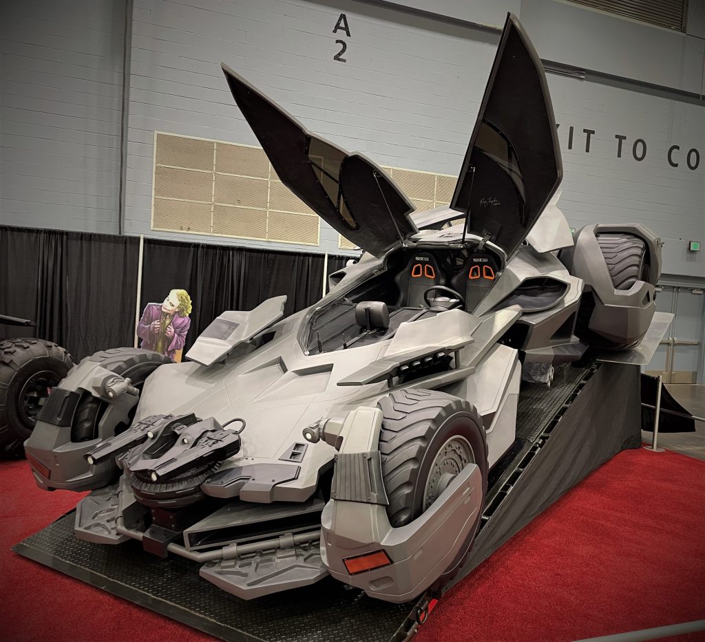 batman vs superman batmobile