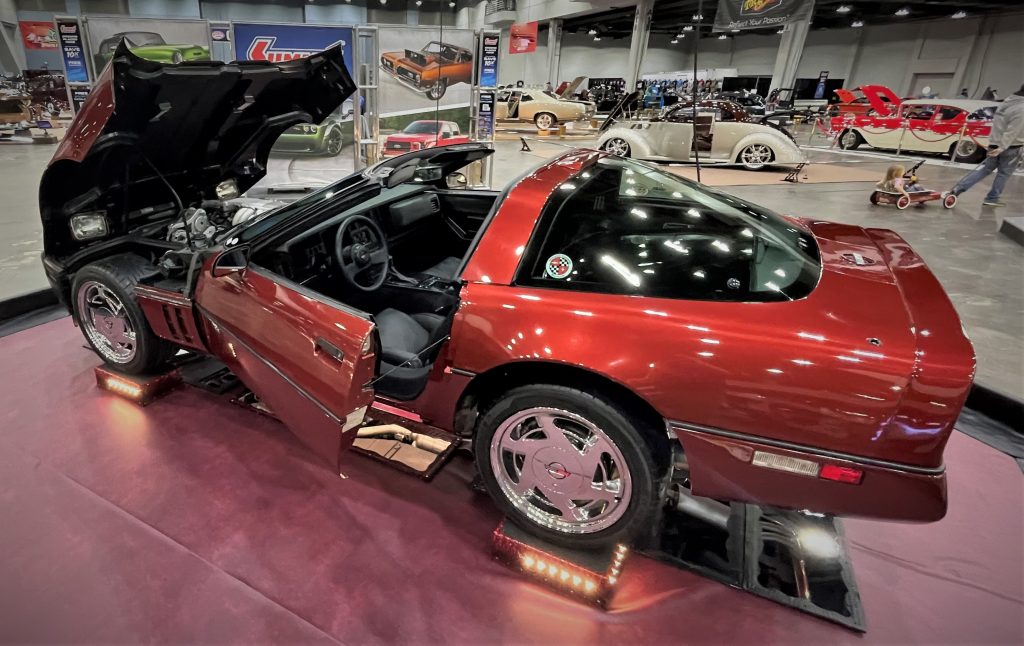driver side view of a custom c4 1988 corvette show car