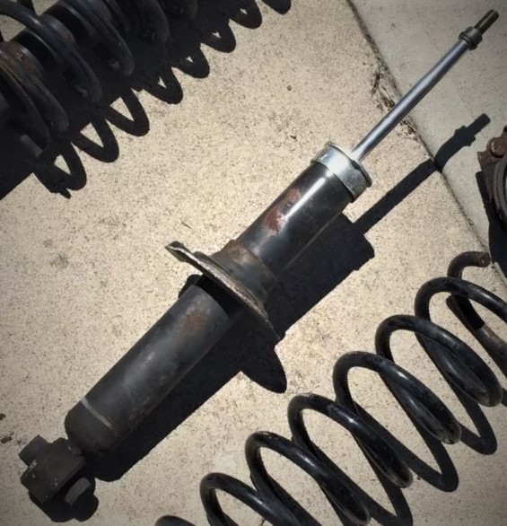 close up of a worn out shock