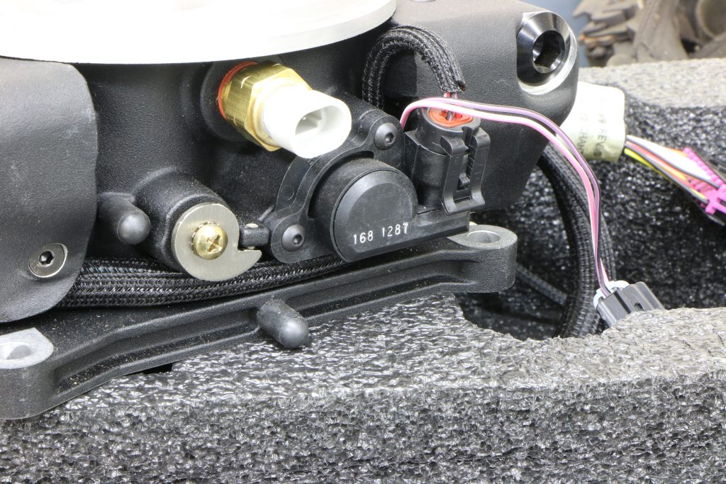 side view of connectors on a throttle body efi module