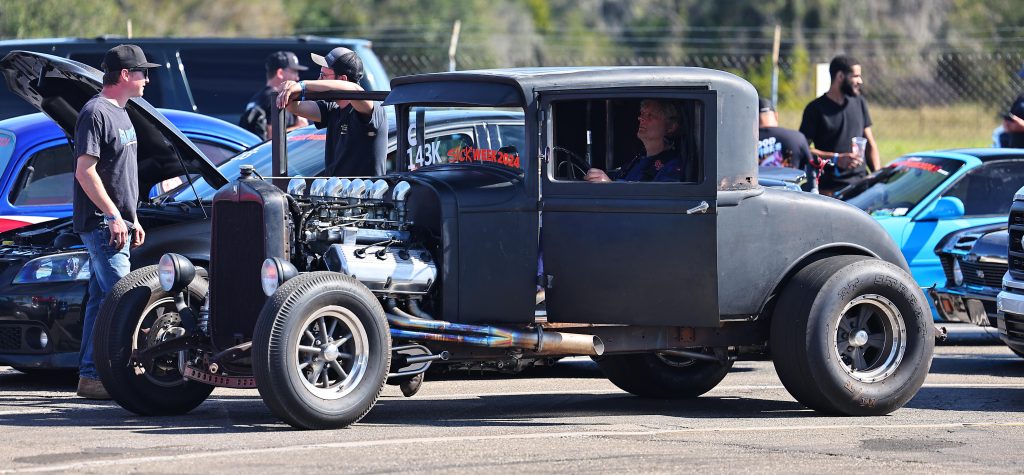 hemi powered hot rod at sick week 2024