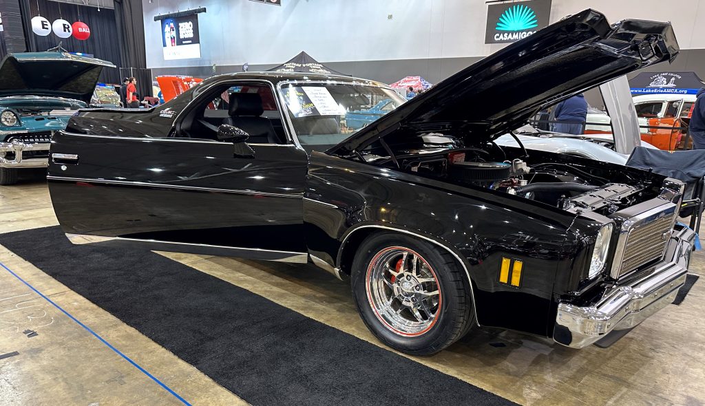 1977 gmc caballero with custom wheels