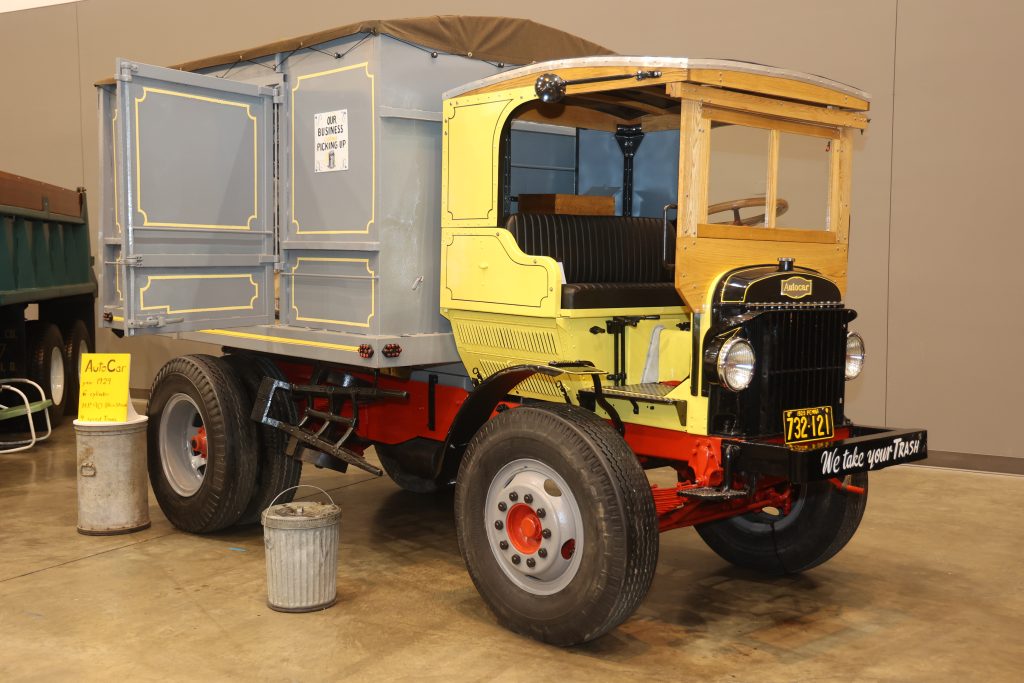 1929 autocar garbage truck