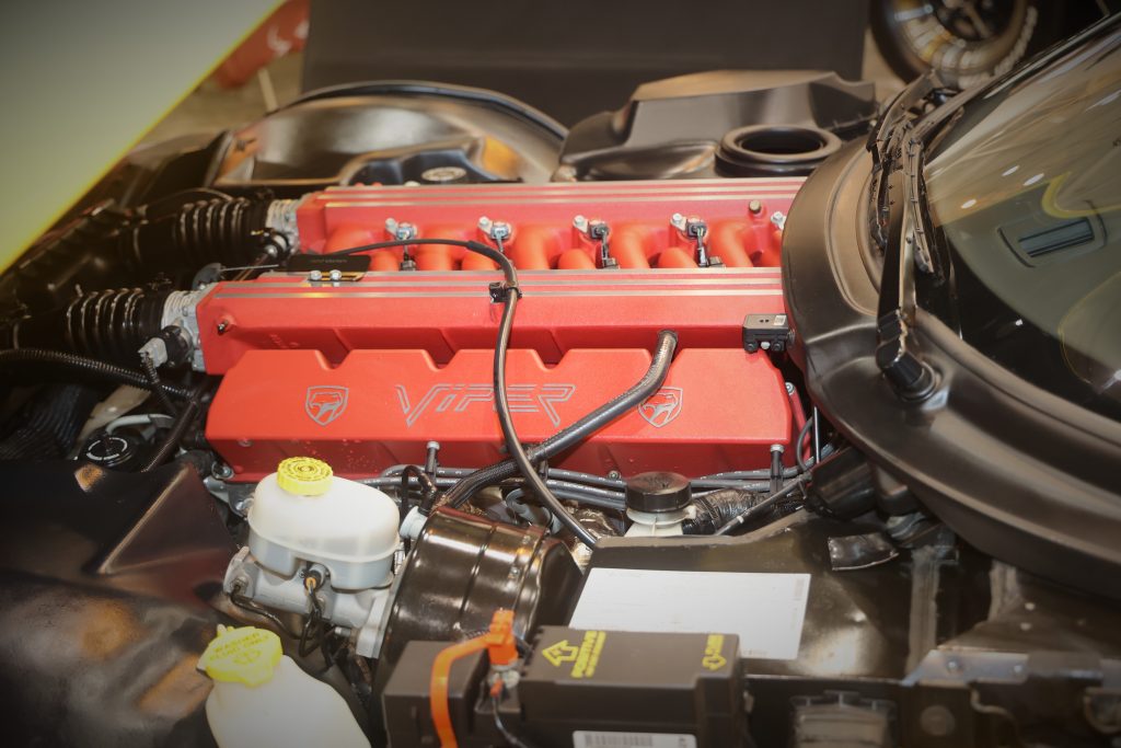 v10 engine in a 2001 dodge viper rt10