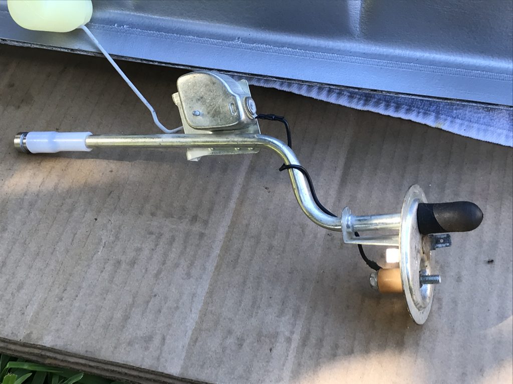fuel level gauge sending unit assembly