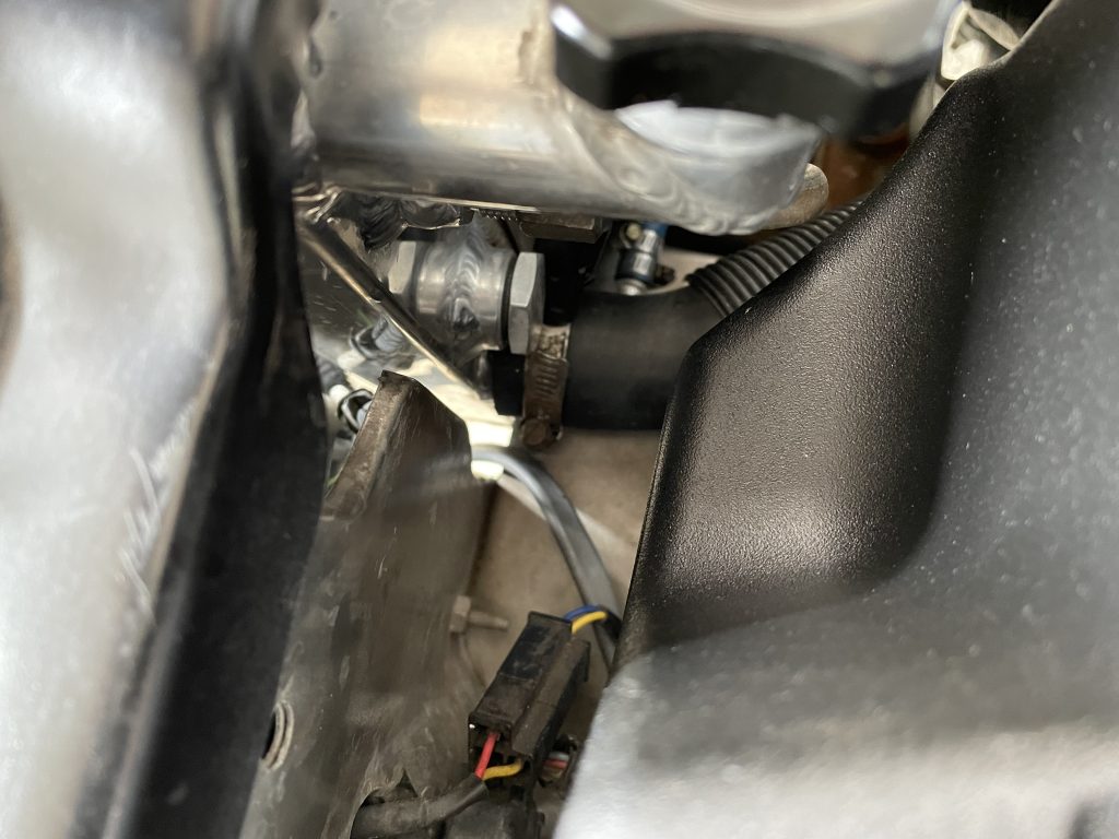 view between air intake box and radiator on XJ cherokee