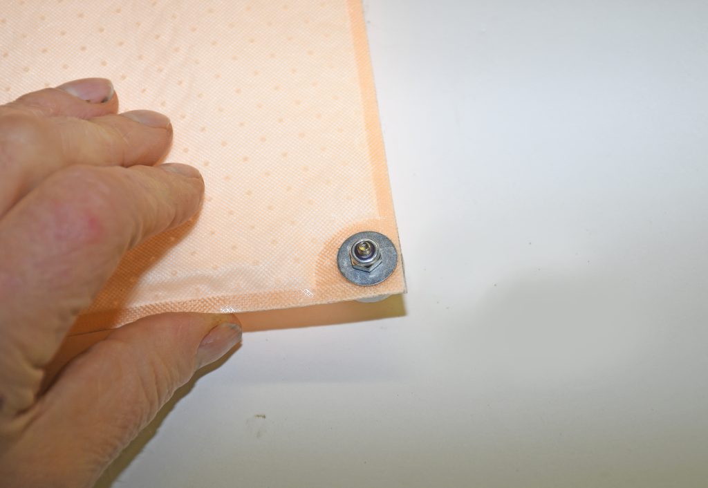 Magnet Fastener on Holley Hydramat