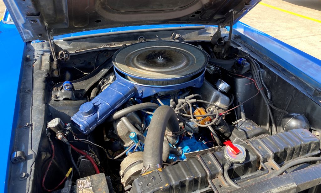 351w windsor engine in 1970 Mercury Cougar