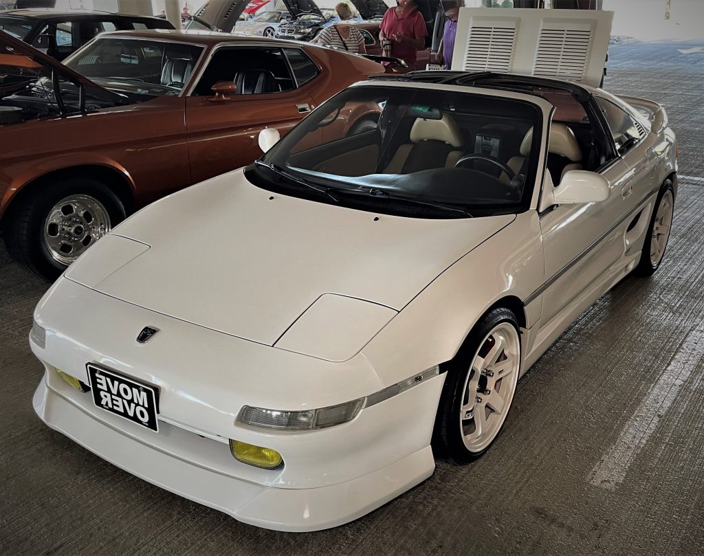 White toyota MR2 sports car