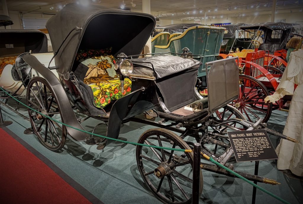 1860 panel boot victoria carriage