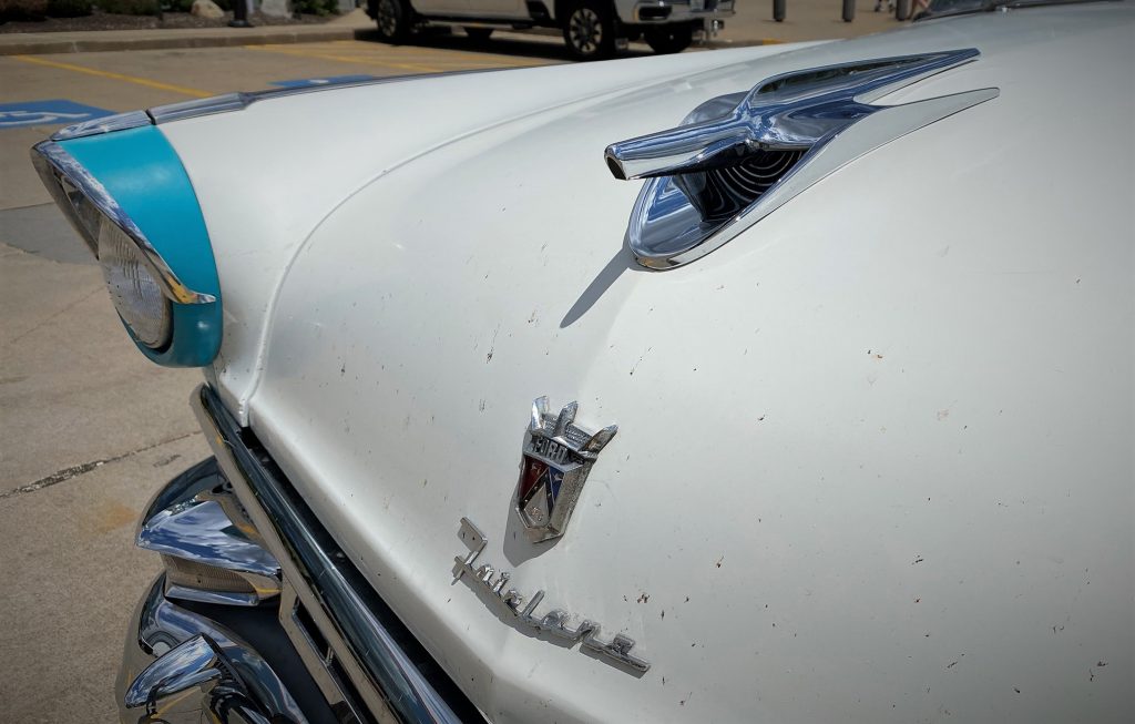 1956 Ford Fairlane Crown Victoria Skyliner, hood emblem
