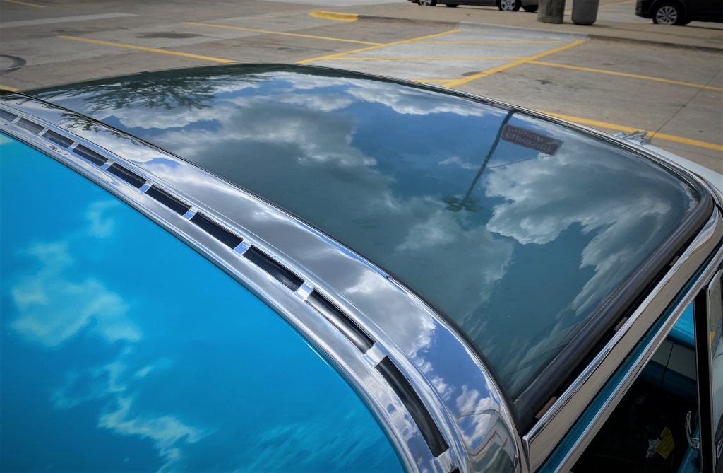 1956 Ford Fairlane Crown Victoria Skyliner, sunroof