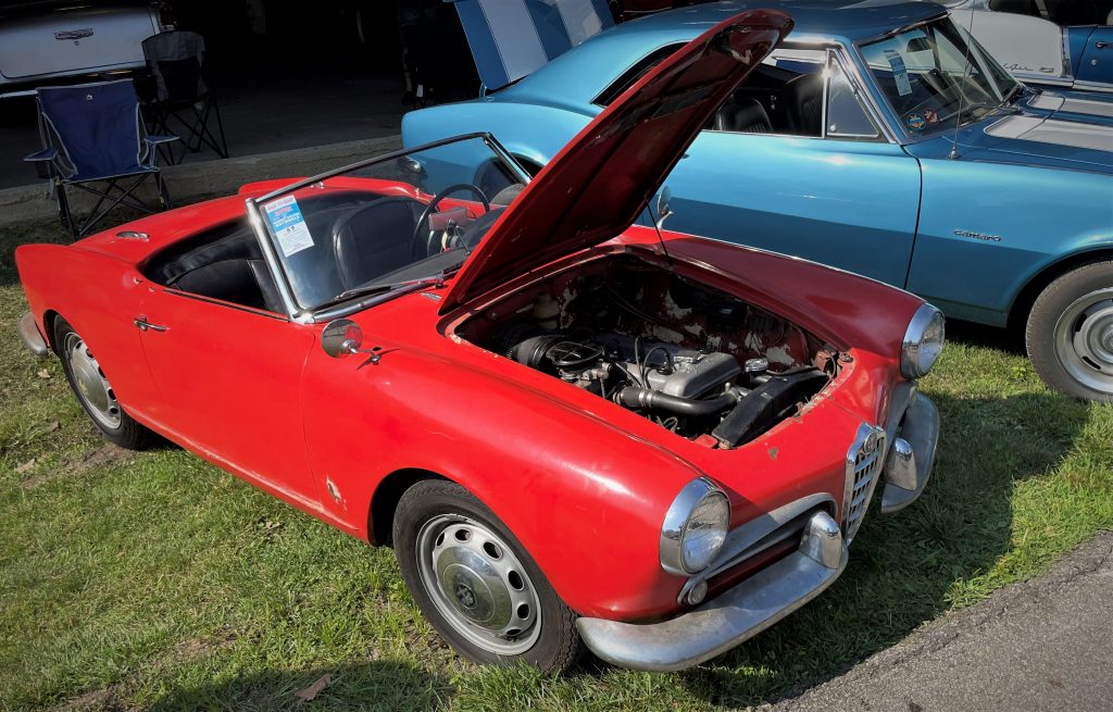 1957 Alfa Romeo Giulietta Spider, front