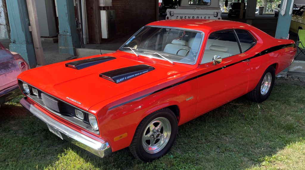 front view of a 1972 plymouth duster